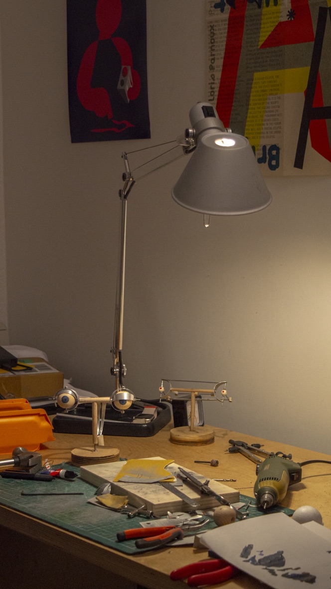 Les Yeux — photo de fabrication